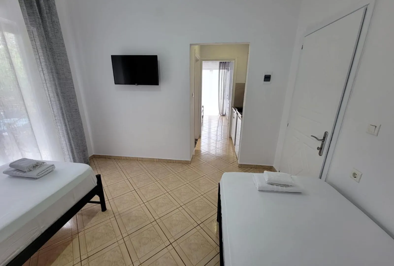 Domeniko Apartments Саранда